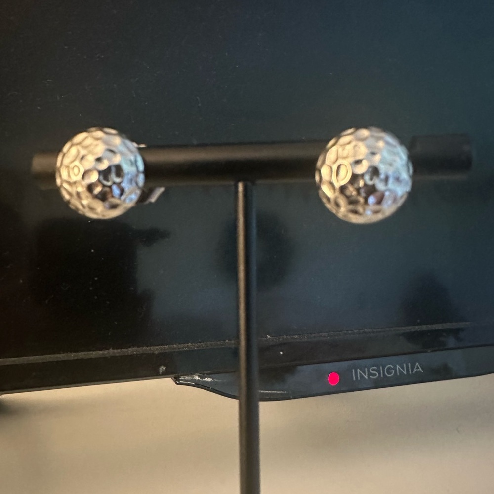 Lia Sophia Silver Filigree Earrings with Vintage-Inspired Design